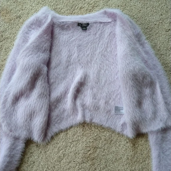Fluffy Cropped Cardigan - Picture 2 of 5